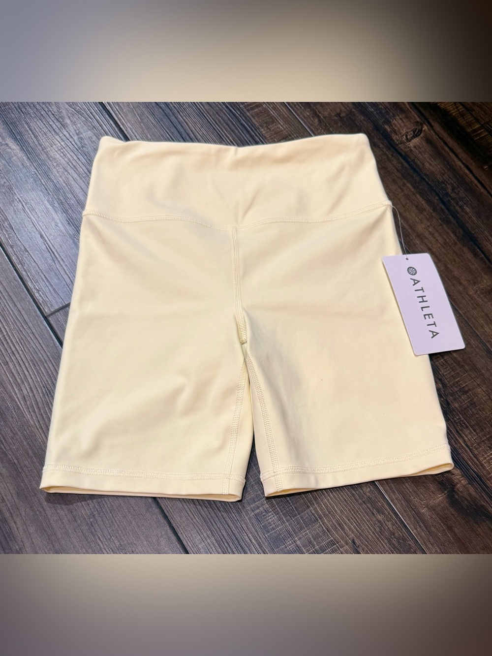 Athleta Ultra High Rise Elation 7” Bike Shorts Yellow Buttercream XS NWT